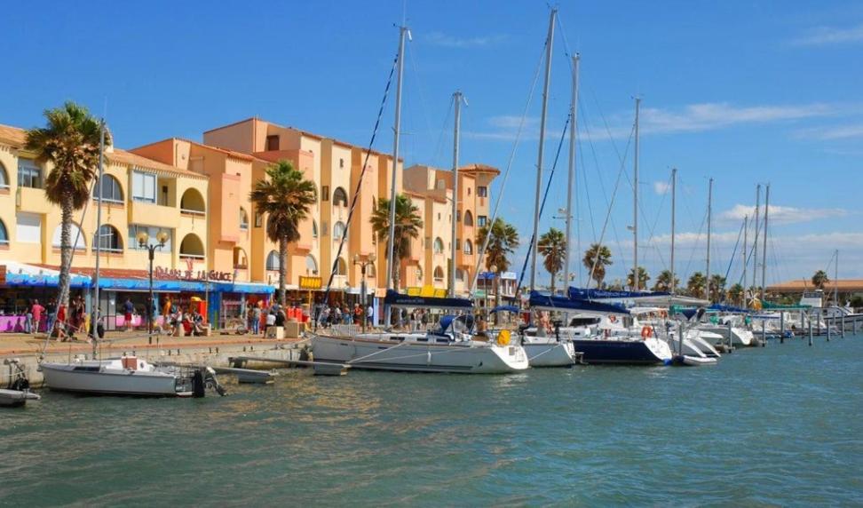 Les Arenes - Port Leucate - Une Chambre - Terrasse - Proche Commerces - Tout Confort Bagian luar foto