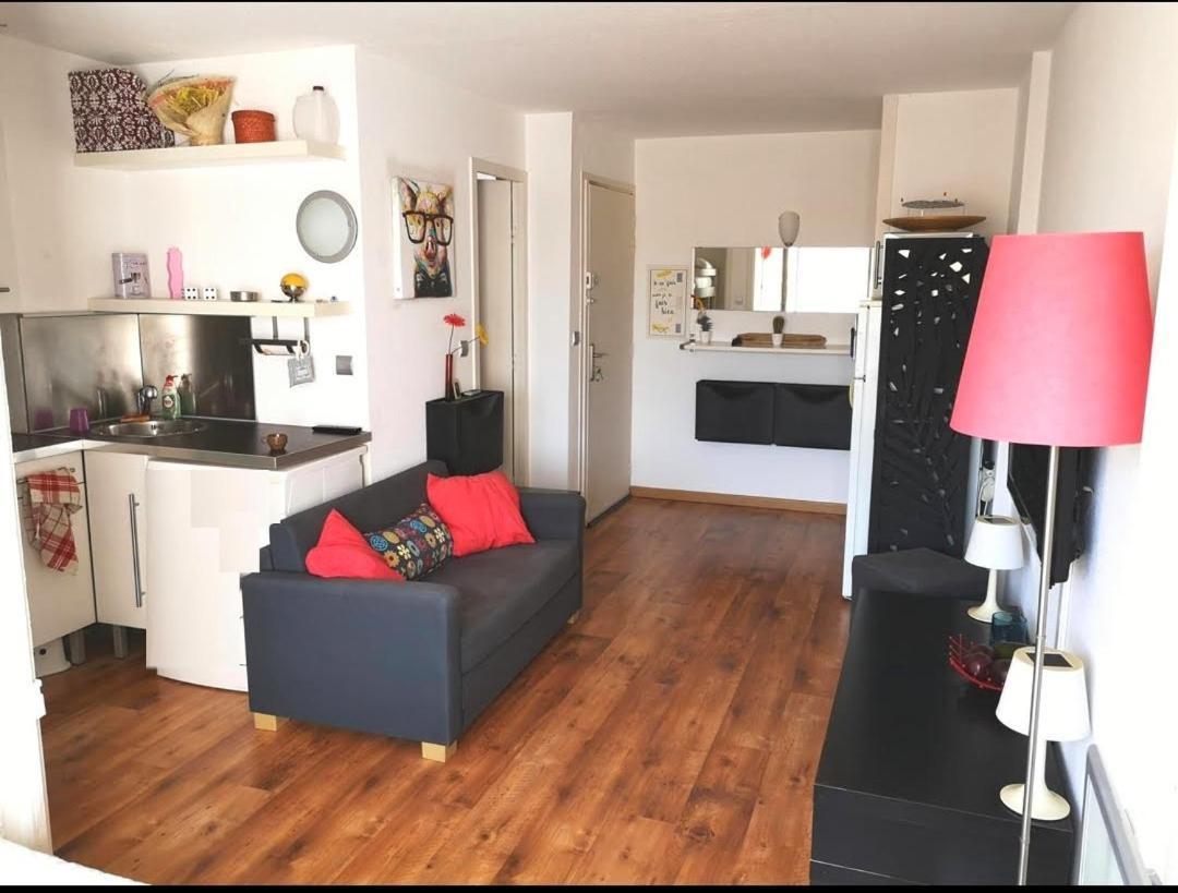 Les Arenes - Port Leucate - Une Chambre - Terrasse - Proche Commerces - Tout Confort Bagian luar foto